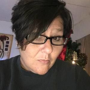 Meet your Posher, Suzanne